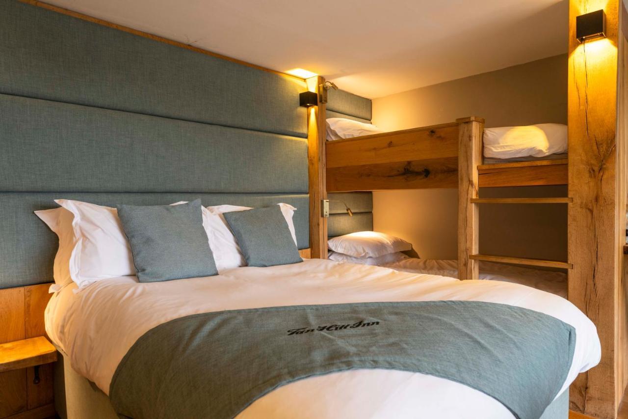 The Tan Hill Inn Keld エクステリア 写真