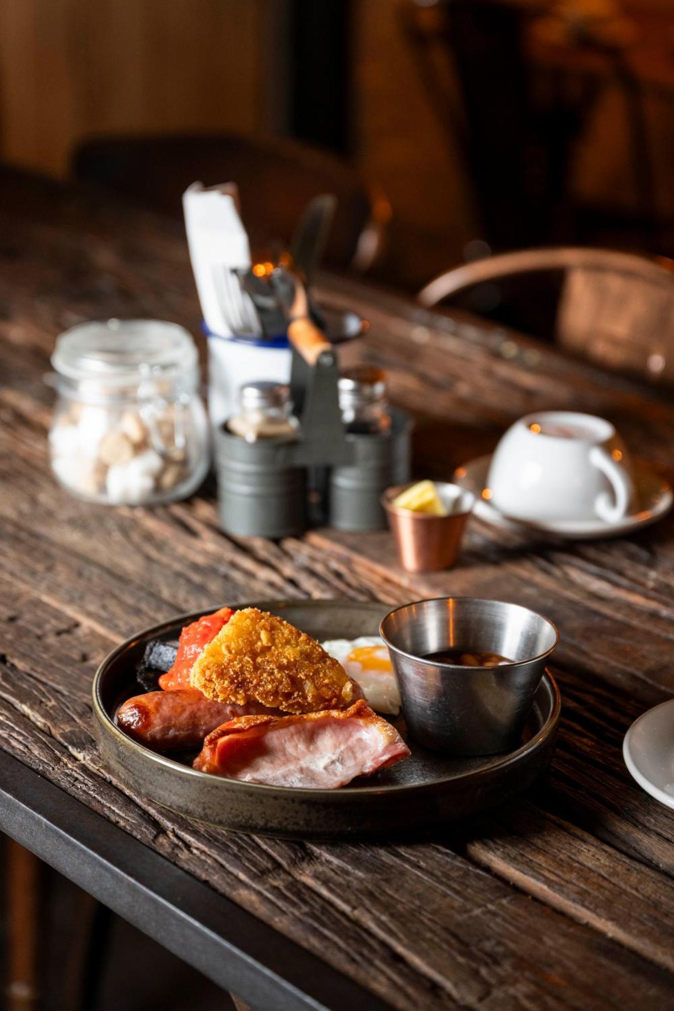 The Tan Hill Inn Keld エクステリア 写真