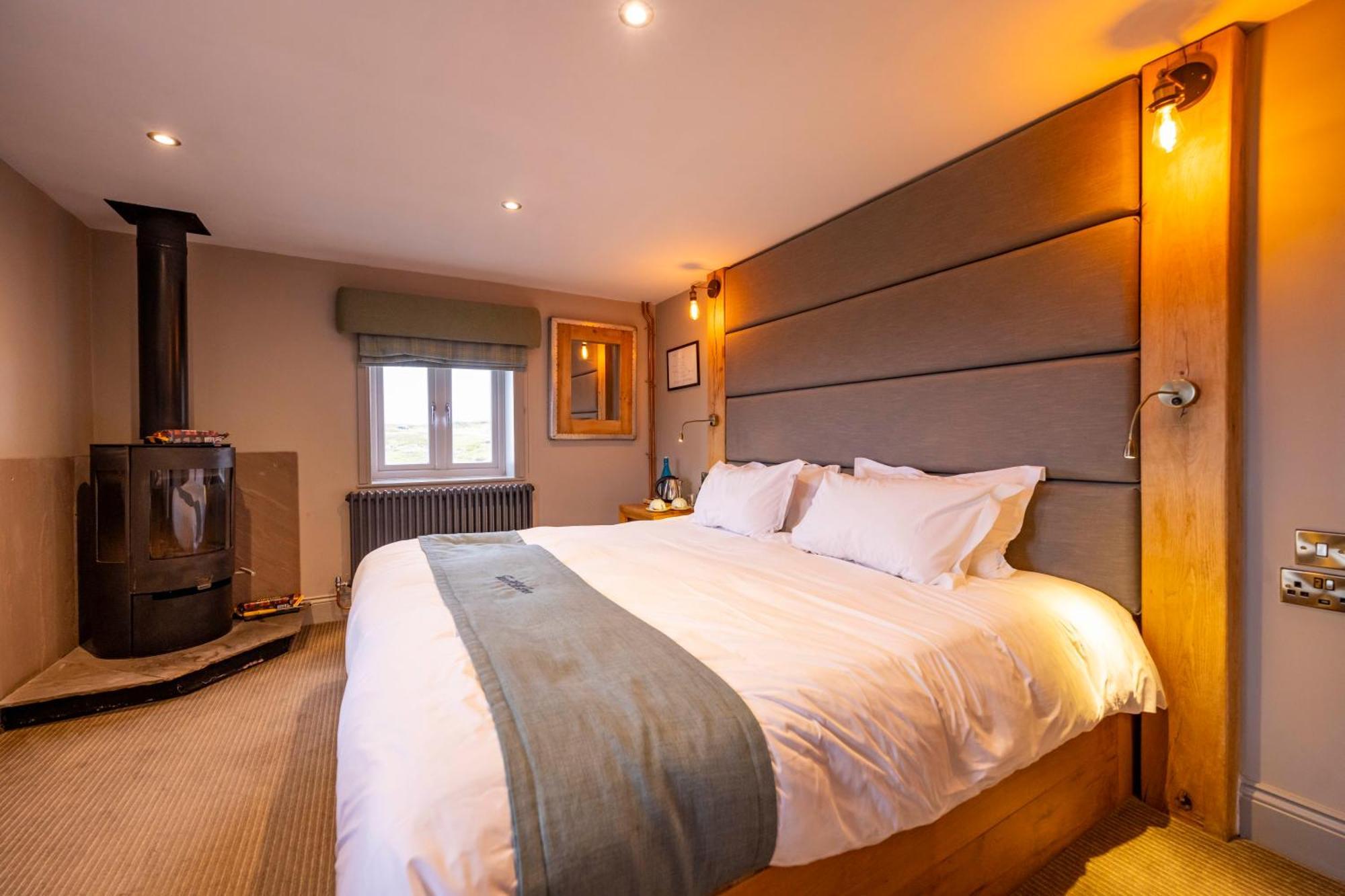 The Tan Hill Inn Keld エクステリア 写真